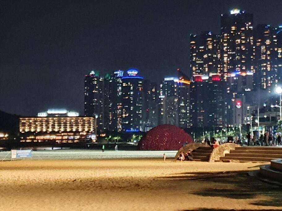 Haeundai Beach 1 Cho Apartment Busan Exterior photo